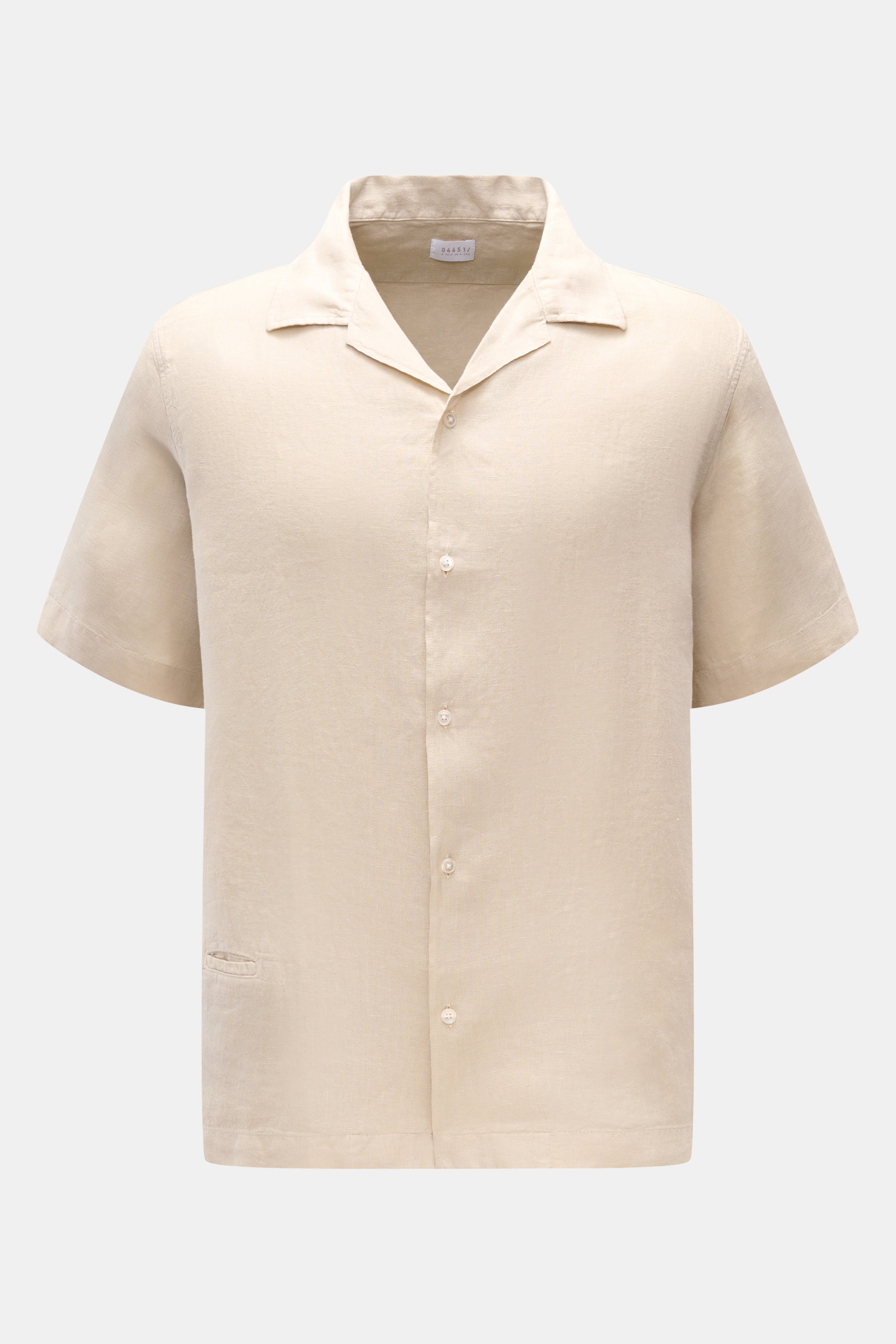 Front view of 04651/ A trip in a bag Linen short sleeve shirt Cuban collar beige, showcasing airy pure linen fabric, Cuban collar, French button placket, small coin pocket, woven side label, straight hem, and short hem vents. Effortless lightness: this sh