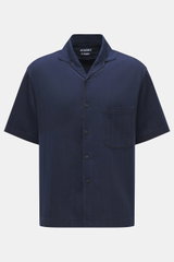 Jacquemus Denim Kurzarmhemd dunkelblau, reine Baumwolle, Regular Fit, offener Kragen, Brusttasche, J-Schlaufe, Frontaufnahme