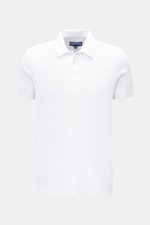 Vorderansicht des Vilebrequin Frottee-Poloshirt 'Phoenix' weiß mit Slim Fit, Baumwoll-Microfaser-Frottee, Polokragen, Drei-Knopf-Leiste, tonalem Schildkröten-Stitching, kurzen Saumschlitzen und materialtypischem Griff.