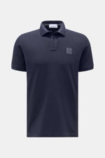 Front view of Stone Island Polo shirt navy in pure cotton piqué, slim fit with signature collar, two-button placket, fabric label, flexible cuffs, side vents.  
<p>The classic from STONE ISLAND: This sporty polo shirt in cotton piqué is a casual men’s war