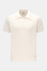 Ché Kurzarm-Strickpolo 'Santino' creme, frontale Ansicht, grobes asymmetrisches Strickmuster, Baumwolle, Regular Fit, Polokragen, Drei-Knopf-Leiste, flexible Rippbündchen.