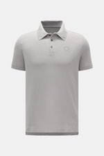 Canada Goose Poloshirt 'Beckley' grau, frontale Ansicht, aus Baumwoll-Piqué, Regular Fit, Polokragen, Dreiknopfleiste, Brustpatch, flexible Ärmelbündchen.