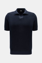 Gran Sasso Kurzarm-Strickpolo navy, Slim Fit, aus reiner Baumwolle mit markantem Strickbild, offener Kragenleiste und breiten Rippbündchen, frontale Perspektive.