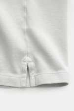 MC2 Saint Barth Poloshirt 'Charles' hellgrau, Detailaufnahme Saum mit kurzem Schlitz, elastisches Baumwoll-Piqué, weicher Griff, Slim Fit, Rippbündchen.