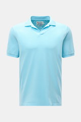 MC2 Saint Barth Poloshirt 'Charles' türkis, Halbnah, Piqué-Baumwolle, Slim Fit, Polokragen, offene Kragenleiste, Rippbündchen, Saumschlitze, frontal fotografiert.