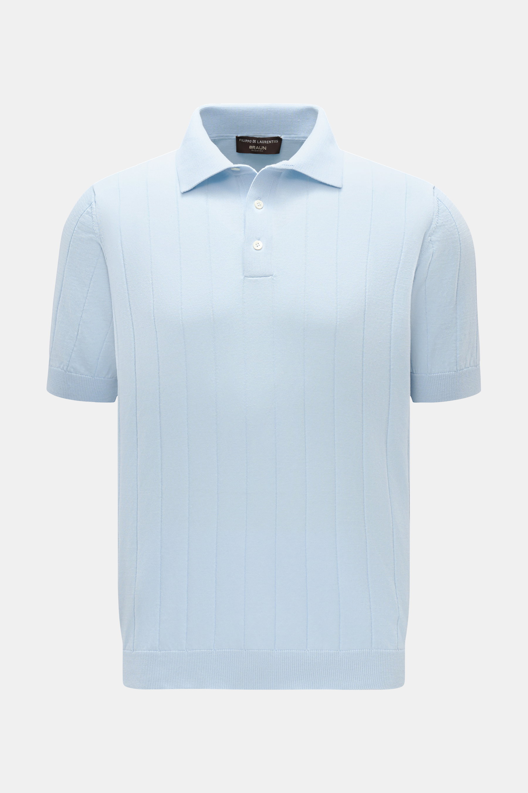 Filippo de Laurentiis Kurzarm-Strickpolo hellblau, frontale Nahaufnahme, reine Baumwolle, feiner Strick, Slim Fit, Polokragen, Drei-Knopf-Leiste, Rippbündchen.