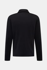 Back view of the 04651/ A trip in a bag Longsleeve-Poloshirt schwarz, a black long-sleeve polo shirt made of soft cotton-cashmere piqué jersey with a regular fit, tailored collar, three-button placket, and small side seam label.

<p>Dieses Longsleeve-Polo