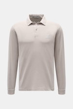 Stone Island Longsleeve-Poloshirt 'Ghost Piece' grau, frontale Nahaufnahme, extra Slim Fit, reine Baumwolle, tonales Kompasslogo, Polokragen, zwei Knöpfe.