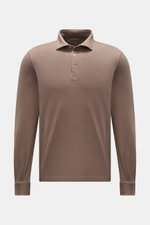 Fedeli Jersey Longsleeve-Poloshirt 'Zero' taupe, frontale Ansicht, Slim Fit, nachhaltige Giza-Bio-Baumwolle, Perlmuttknöpfe, klassischer Polokragen, Seitenschlitze.