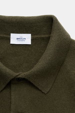 Close-up front view of the von Braun Cashmere knit polo dark olive showcasing the fine knit, signature collar, and three-button placket, made from pure Mongolian cashmere for exceptional softness and warmth. Elegant basic for the cold season: This VON BRA