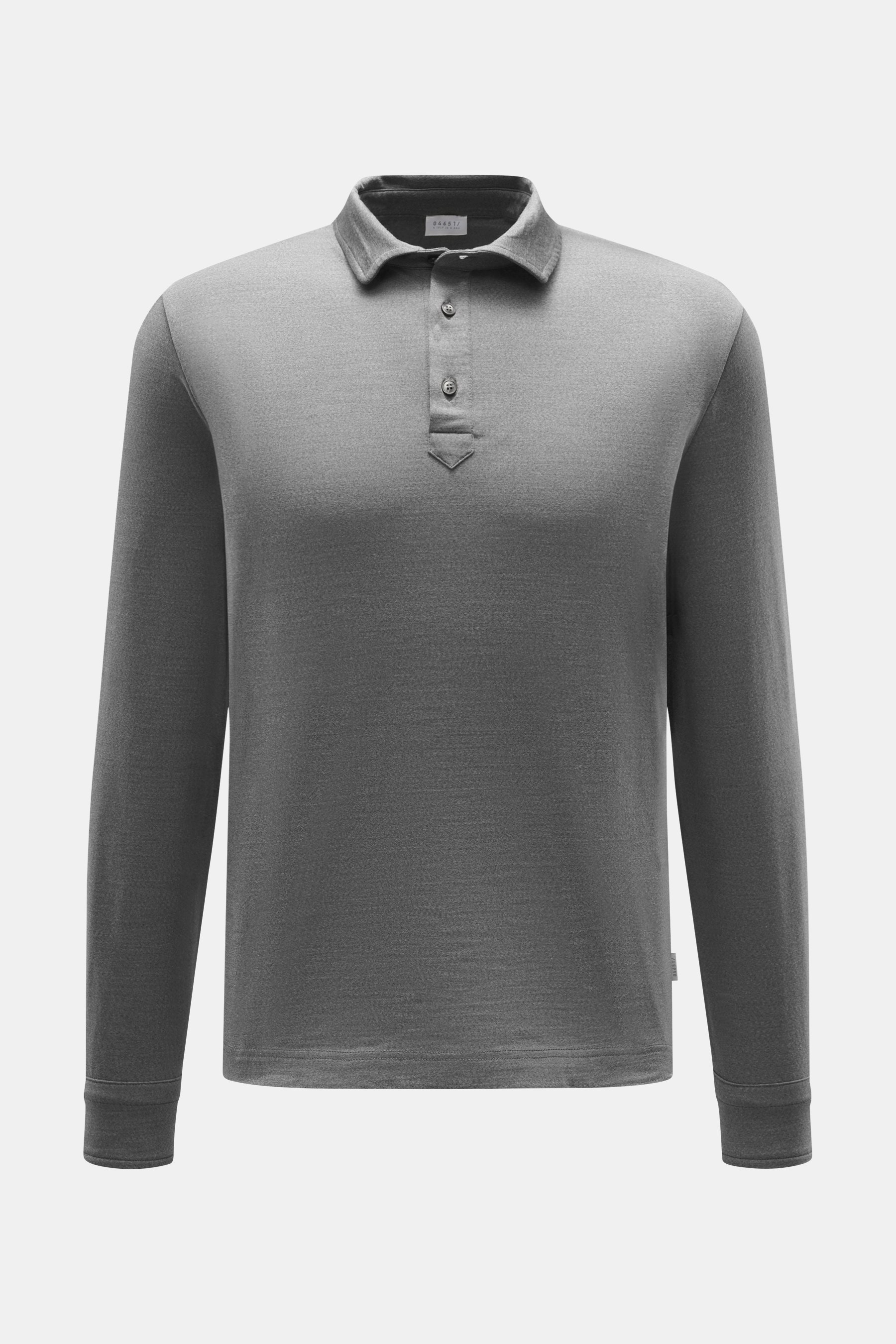 Frontansicht des graumelierten 04651/ A trip in a bag Longsleeve-Poloshirt 'WJ' mit klassischem Polokragen, Regular Fit, kurzem Saumschlitz, weichem Griff und Woll-Microfaser-Mix.