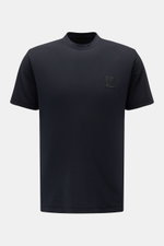 Stone Island Rundhals-T-Shirt 'Ghost Piece' navy, slim Fit, aus elastischem Baumwolljersey, frontal fotografiert mit tonalem Weblabel auf der Brust.