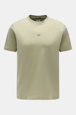 C.P. Company Rundhals-T-Shirt oliv, Slim Fit aus mercerisierter Baumwolle, weicher Griff, Frontansicht mit kleinem Logo-Print auf der Brust.