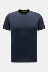 B.F. Knitwear Rundhals-T-Shirt navy, Slim Fit, reine Baumwolle, weicher Griff, kurze Saumschlitze, frontal fotografiert, Rundhalsausschnitt.