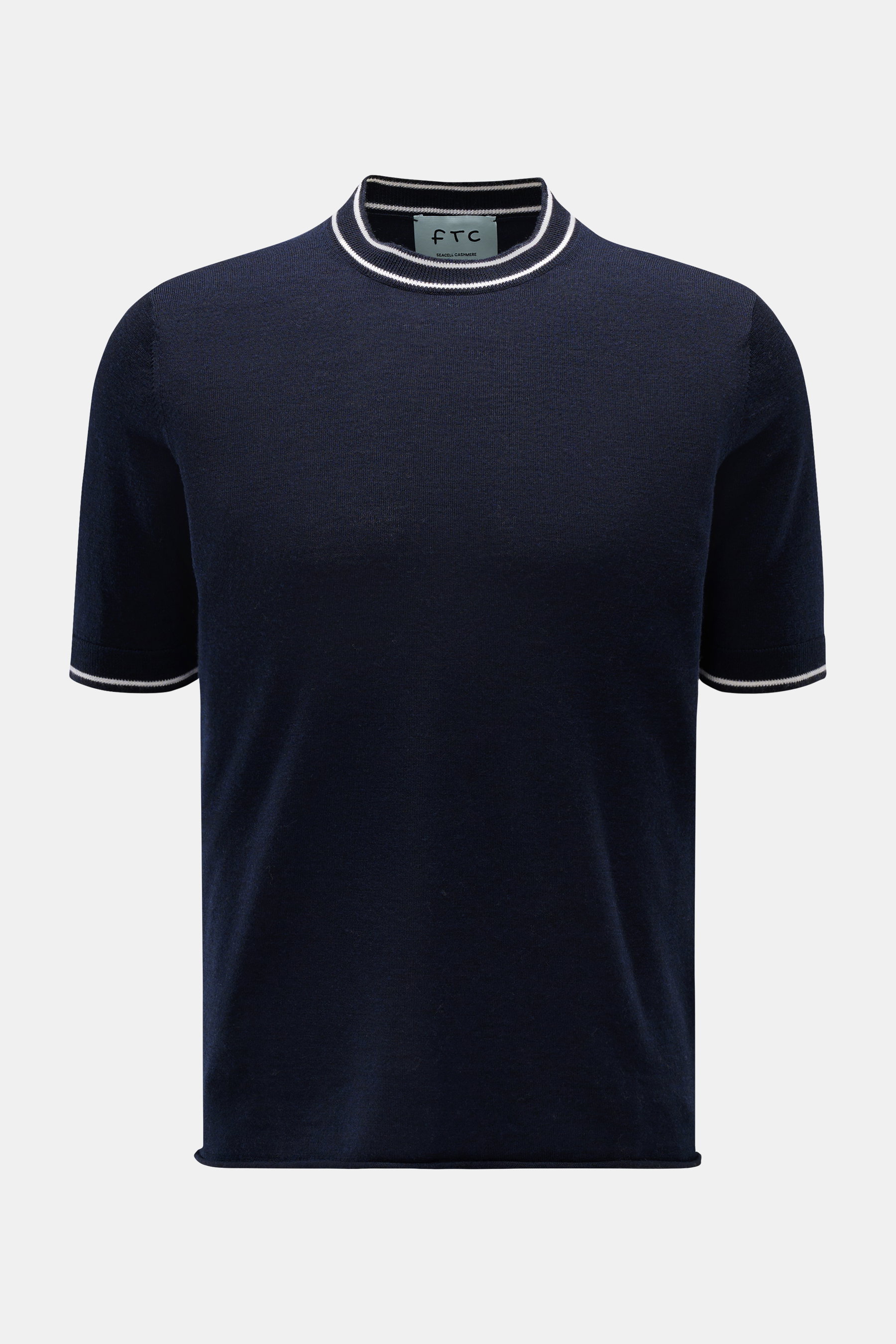 Front view of FTC Short sleeve crew neck jumper navy in a slim fit, made of soft, lightweight cashmere and SeaCell blend with contrasting striped crew neck and ribbed bands, Oeko-Tex® certified, featuring a very fine knit and rolled hem. Sustainable from 