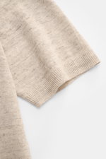 Filippo de Laurentiis Feinstrick-Kurzarmpullover beige meliert, Nahaufnahme von Ärmelsaum, Leinen-Baumwoll-Mix, Slim Fit, Rundhals, Rippbündchen.