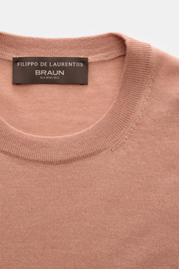 Filippo de Laurentiis Feinstrick-Kurzarmpullover apricot, Nahaufnahme von oben, weicher Cashmere-Seide-Mix, feines Strickbild, Rundhalsausschnitt, Regular Fit.