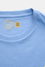 Nahaufnahme von Polo Ralph Lauren Rundhals-T-Shirt rauchblau aus reiner Baumwolle mit Extra Slim Fit, weichem Jersey und Logo-Stitching.