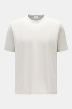 Frontale Nahaufnahme des hellgrauen 04651/ A trip in a bag Rundhals-T-Shirts aus Jersey, reine Baumwolle, weicher Griff, Regular Fit, Rundhalsausschnitt, kleines Weblabel.