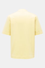04651/ A trip in a bag Rundhals-T-Shirt pastellgelb, Rückansicht, robustes Basic aus schwerem Baumwoll-Jersey, Regular Fit, kleines Weblabel.