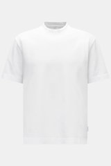 Front view of 04651/ A trip in a bag T-Shirt 'Nunu' white, plain white crew neck with a minimalist holiday print, pure cotton, soft feel, regular fit, back print. A basic with a print accent: With its minimalist holiday print, this T-shirt by 04651/ A TRI