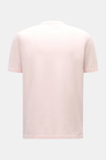 04651/ A trip in a bag Piqué-T-Shirt rosé, Slim Fit, reiner Baumwolle, Rückansicht mit Rundhalsausschnitt und Rippbündchen, Weblabel seitlich.