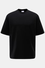 Frontansicht des schwarzen 04651/ A trip in a bag Rundhals-T-Shirts 'If Tee' aus elastischer Baumwolle, Oversized Fit, weicher Griff, Weblabel seitlich.