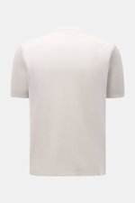 Rückansicht des hellgrauen 04651/ A trip in a bag Piqué-T-Shirt 'TP' aus Baumwolle mit Slim Fit, Rundhals, Rippbündchen, Weblabel.
