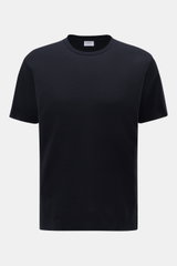 Frontansicht des navyfarbenen 04651/ A trip in a bag Piqué-T-Shirt 'TP' aus reiner Baumwolle mit Slim Fit, Rundhalsausschnitt und Rippbündchen.