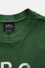 Alt tag (125 characters max):
Close-up front view of A.P.C. Rundhals-T-Shirt dunkelgrün in soft cotton jersey with ribbed collar and logo stitch detail.

Additional description:
<p>Legere Sommerlooks von A.P.C.: Aus weichem Baumwoll-Jersey gefertigt und m