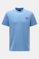 Front view of A.P.C. Rundhals-T-Shirt 'Standard Rue Madame' blau in soft blue cotton jersey with logo embroidery on chest.

<p>Clean, cool, A.P.C. – das T-Shirt 'Standard Rue Madame' bringt französisches Understatement auf den Punkt. Gefertigt aus weichem