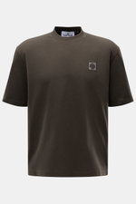 Stone Island Rundhals-T-Shirt 'Organic Cotton' dark olive, Frontansicht, Bio-Baumwolle, weicher Griff, Regular Fit, Rundhalsausschnitt, Weblabel Brust.