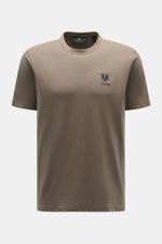 Belstaff Rundhals-T-Shirt taupe, von vorne fotografiert, Slim Fit aus weichem Baumwoll-Jersey mit Rundhalsausschnitt und dezentem BELSTAFF-Weblabel.