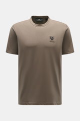 Belstaff Rundhals-T-Shirt taupe, von vorne fotografiert, Slim Fit aus weichem Baumwoll-Jersey mit Rundhalsausschnitt und dezentem BELSTAFF-Weblabel.