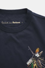 Barbour Rundhals-T-Shirt navy, Detailaufnahme von oben, reine Baumwolle, weiche Qualität, Regular Fit, Schlüsselbund-Print auf der Brust, rückwärtiges Weblabel.