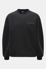 Jacquemus Sweatshirt 'Ruban' dunkelgrau meliert, Frontansicht, Oversized Fit, Rundhalsausschnitt, Baumwolle, schwere Qualität, Logo-Grosgrain, Rippbündchen Ballonsaum.