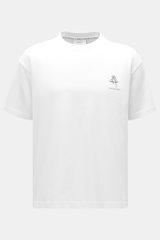 White Percival T-Shirt 'Earl' shown from the front with a round neckline, small chest logo print, oversized fit, pure cotton, soft feel, and distinctive back print. Casual through the transitional period: The T-shirt from PERCIVAL sets a relaxed street st