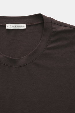 Close-up front view of the Kiefermann Crew neck long sleeve 'Alberts' dark brown showing jersey in modal and cotton, elasticated fabric, soft touch, slim fit, and crew neck.