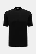 Kiefermann Rundhals-T-Shirt 'Paddys' schwarz, frontal fotografiert, Slim Fit, reine Baumwolle, leicht elastisch, weicher Griff, Rundhalsausschnitt, Understatement.