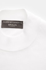 Filippo de Laurentiis Short sleeve jumper white shown from a top close-up perspective, featuring a standing collar and brand label. <p>A versatile basic: This short sleeve jumper by FILIPPO DE LAURENTIIS features a timeless design and incomparable comfort