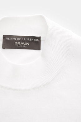 Filippo de Laurentiis Short sleeve jumper white shown from a top close-up perspective, featuring a standing collar and brand label. <p>A versatile basic: This short sleeve jumper by FILIPPO DE LAURENTIIS features a timeless design and incomparable comfort