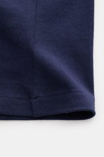 Close-up side view of Polo Ralph Lauren Crew neck T-shirt navy showing navy pure cotton fabric and hem detail.

<p>A timeless classic for hot days: This T-shirt by POLO RALPH LAUREN features a signature logo and a casual boxy fit that make a subtle statem