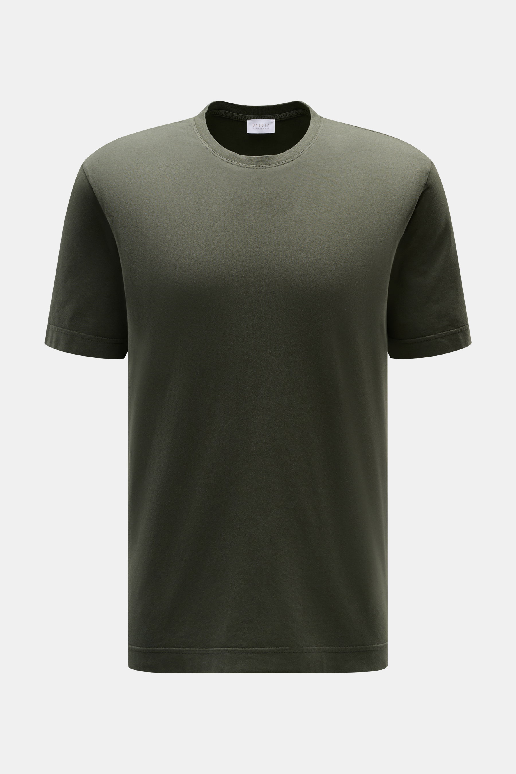 04651/ A trip in a bag Rundhals-T-Shirt 'Jersey Tee' graugrün, Slim Fit, weicher Baumwoll-Jersey, Frontansicht, Rundhalsausschnitt, Weblabel seitlich.