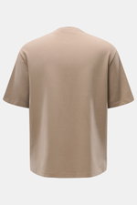 04651/ A trip in a bag Rundhals-T-Shirt 'If Tee' taupe von hinten, Jersey aus elastischer Baumwolle, weicher Griff, Regular Fit, Rundhalsausschnitt, Weblabel.