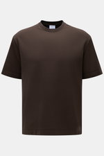 04651/ A trip in a bag Rundhals-T-Shirt 'If Tee' dunkelbraun, frontale Nahaufnahme, Jersey aus elastischer Baumwolle, Regular Fit, Rundhalsausschnitt, weicher Griff, Weblabel in Seitennaht.