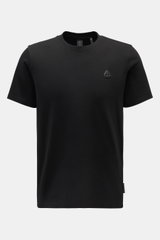 Moose Knuckles Crew neck T-shirt 'Crescent Tee' black shown from front, slim fit jersey made of pure Pima cotton, soft feel, crew neck, signature patch with metal logo on chest, rubberised label print on sleeve, small woven label in side seam.