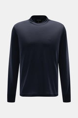 Emporio Armani Longsleeve navy shown from front, subtle luxury in pure wool, soft feel, regular fit, crew neckline, timeless style.