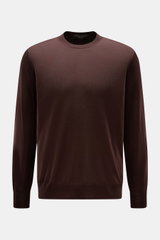 Filippo de Laurentiis Rundhalspullover dunkelbraun, Slim Fit, aus sommerlicher seidiger Cashmere-Knitwear, feines Strickbild, Rundhalsausschnitt, frontal fotografiert.