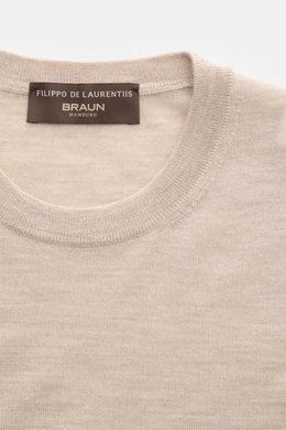 Filippo de Laurentiis Rundhalspullover beige meliert, Sommerliche Knitwear aus Seide-Cashmere, Slim Fit, Rundhalsausschnitt, Detailaufnahme von oben