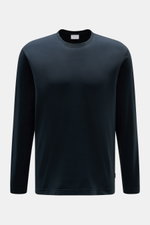 Front view of 04651/ A trip in a bag Longsleeve 'Jersey Tee' navy, a lightweight cotton jersey with soft feel, regular fit, round neckline, and short hem slits.

Description:  
<p>Versatile basic: The lightweight Longsleeve 'Jersey Tee' by 04651/ A TRIP I